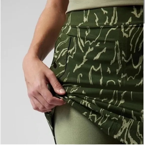 Athleta Vienna Cargo Skort // Eucalyptus Olive #988056 - Picture 3 of 6